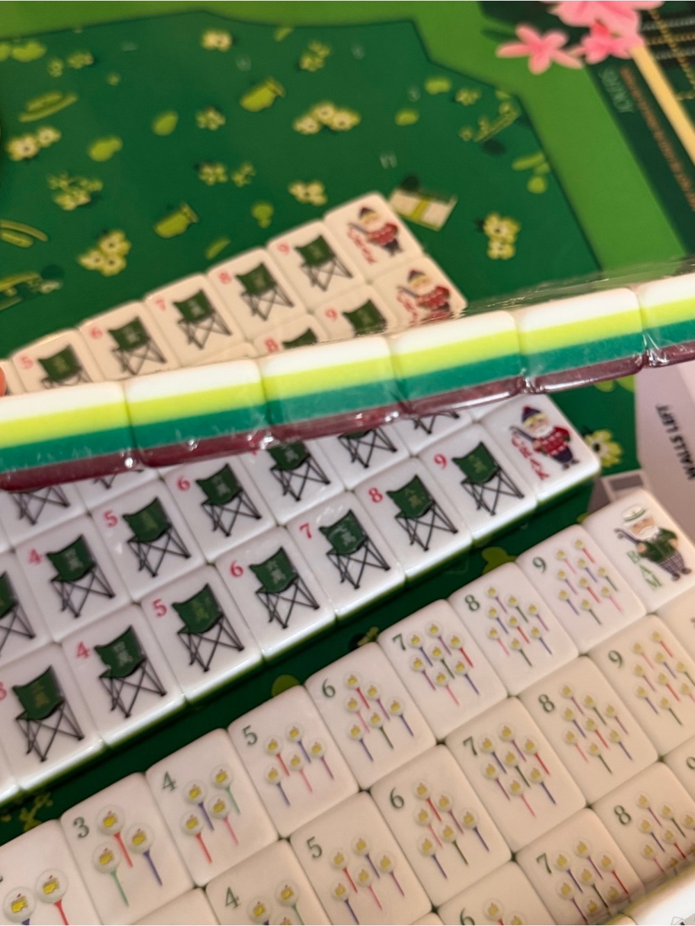 Mahjong Set with Mat, Tiles, cards and dice - Picture 8 of 16